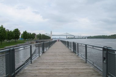 Montreal Körfezi manzaralı Saint Laurent nehri, Montreal, Quebec, Kanada