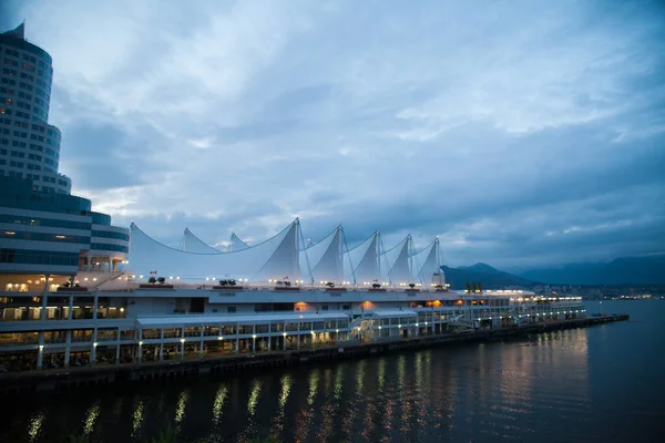 Vancouver Bay Sunset Buildings Colorful Sky Kolumbia Brytyjska Kanada — Zdjęcie stockowe