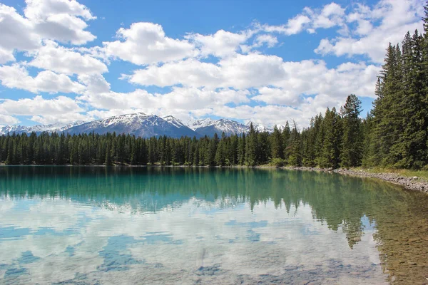 Paisagem Panorâmica Maravilhosa Annette Lake Jasper National Park Alberta Canadá — Fotografia de Stock