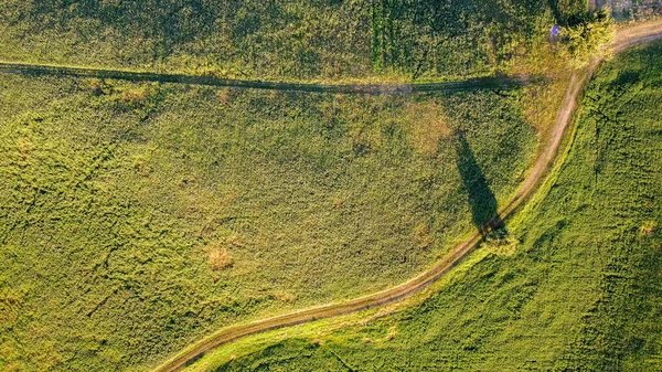 Vista Aérea Paisagem Italiana Com Padrão Desenhado Por Estradas Prados — Fotografia de Stock