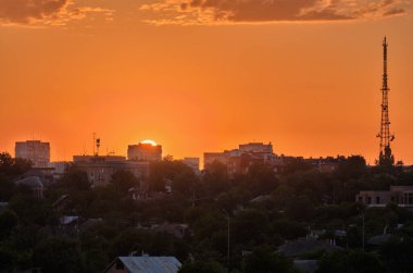 Nehrin üzerindeki tarih oyuğu