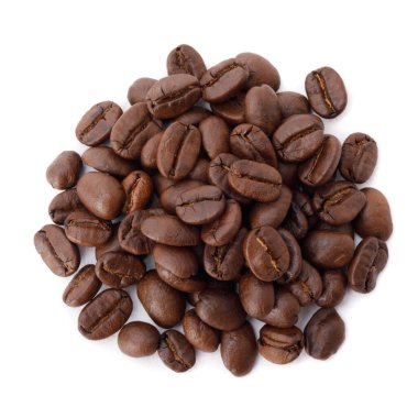 Kızarmış kahve çekirdeği stüdyosu, beyaz arka planda izole edilmiş, organik doğal bileşenler tarafından sağIıklı ürünler.