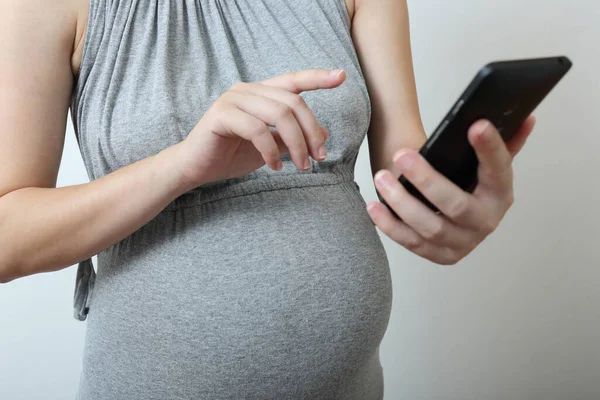 Mobiel Telefoongebruik Tijdens Zwangerschap Gezondheidszorg Nieuw Gezinsconcept — Stockfoto