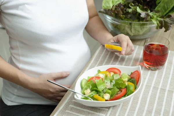 Zwangerschap Eten Gezondheidszorg Nieuw Gezinsconcept — Stockfoto