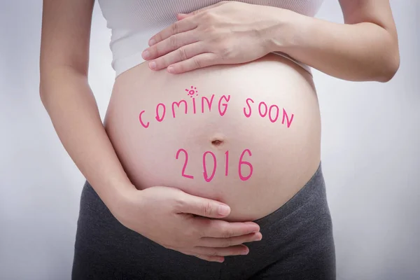 Zwangerschap Schrijven Van Het Woord Binnenkort 2016 Maag Gelukkig Nieuwjaar — Stockfoto
