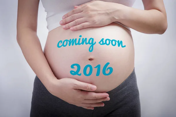 Zwangerschap Schrijven Van Het Woord Binnenkort 2016 Maag Gelukkig Nieuwjaar — Stockfoto