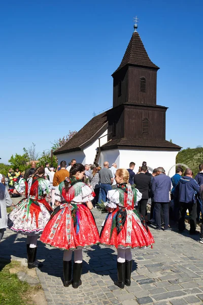 Local Girls Traditional Folk Dresses Easter Holy Mass Old Village — Stock Photo, Image
