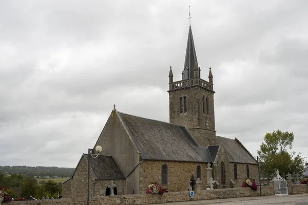 Landkirche Norden Frankreichs — Stockfoto