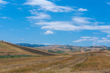 Tipik İtalya Merkezi Tepeleri manzarası
