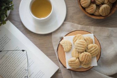 Badem ve Fındık Ezmeli Kurabiye