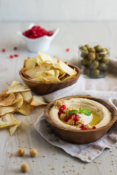 Nar tohumlu ev yapımı humus.