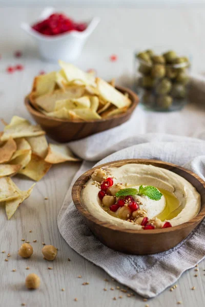 Nar tohumlu ev yapımı humus.