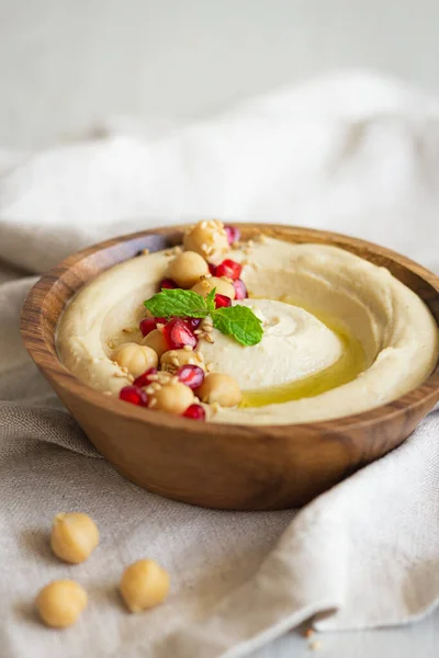 Nar tohumlu ev yapımı humus.