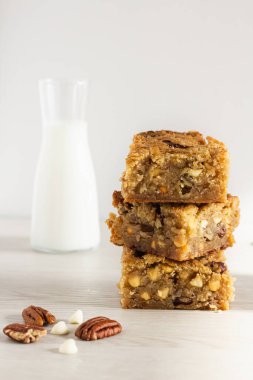 Ceviz ve Beyaz Çikolata Sarışınları