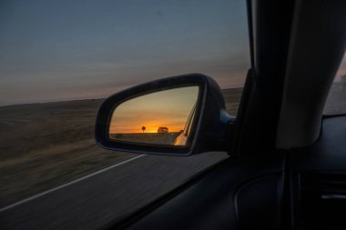 Yol görüşü bulanık araba penceresi