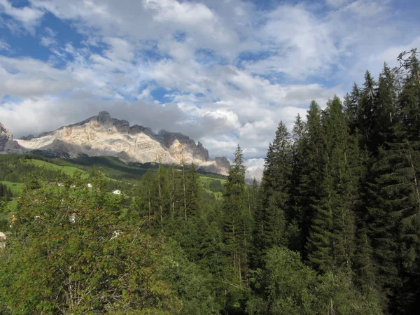 Italian Dolomites landscape from La Villa village in summer . Bolzano, South tyrol, Italy — Stock Photo, Image