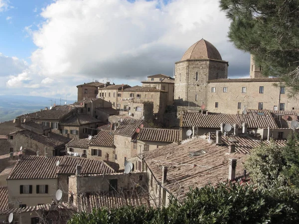 Panorama of Volterra village, province of Pisa . Tuscany, Italy — Stock Photo, Image