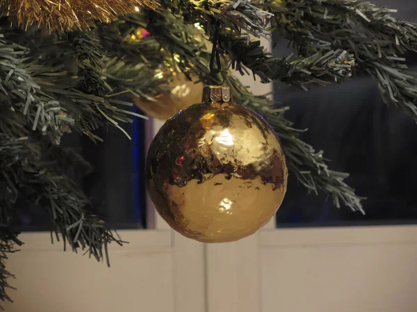 Christbaum Und Weihnachtsschmuck — Stockfoto