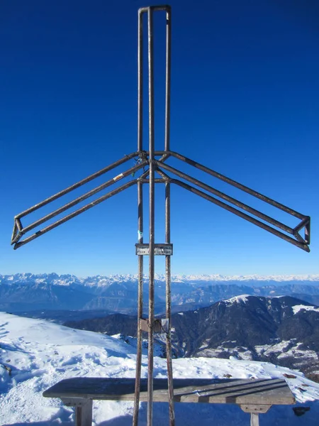 Blick Auf Das Kreuz Auf Dem Berg Fravort Der Lagorai — Stockfoto