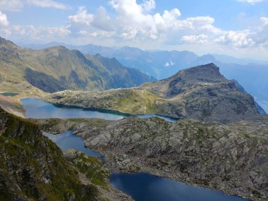 Spronser Seenplatte (İtalyanca laghi di Sopranes) manzarası. Spronser Gölü (İtalyanca: 