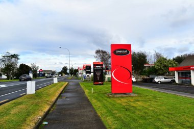 Auckland / Yeni Zelanda - 13 Haziran 2020: Rosebank sanayi bölgesinde iş görüşü