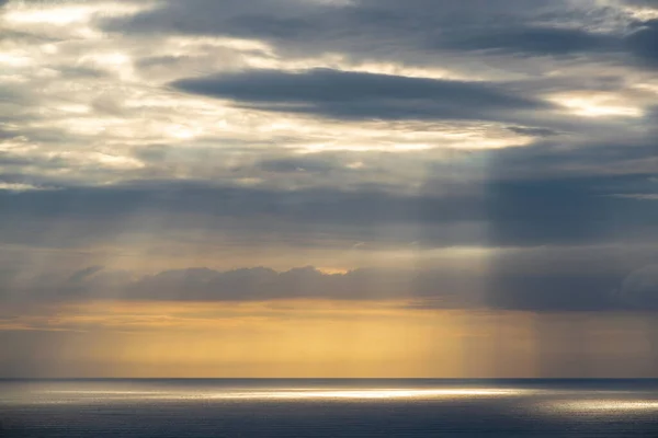 Widok Lotu Ptaka Szare Chmury Wieczorne Nad Tasman Horyzont Morski — Zdjęcie stockowe