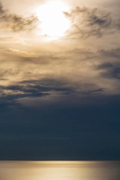 Vista Aérea Nubes Oscuras Grises Sobre Horizonte Marino Tasmania —  Fotos de Stock