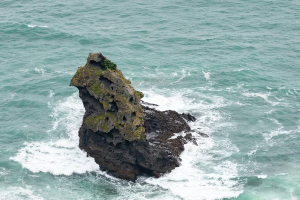 Utsikt Över Chicken Rock Mercer Bay Vid Karekare — Stockfoto