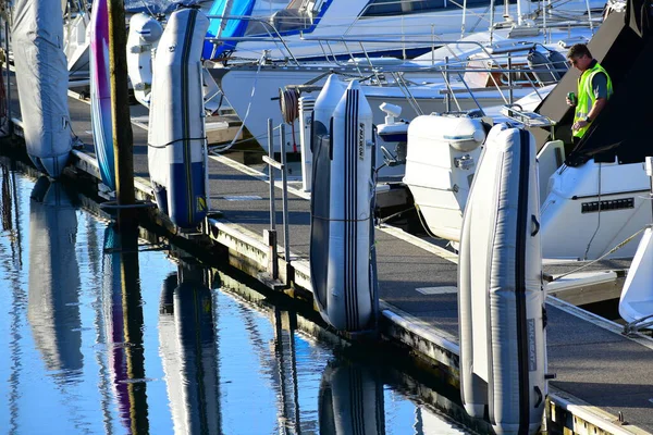 奥克兰 新西兰 2020年6月23日 环月湾码头和船只景观 — 图库照片