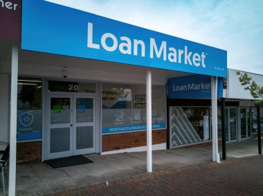 Auckland / Yeni Zelanda - 16 Aralık 2019: Howick Village 'daki iş görüntüsü