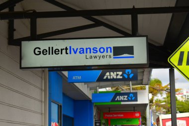 Auckland / Yeni Zelanda - 30 Haziran 2020: St Heliers 'de perakende ticaret manzarası