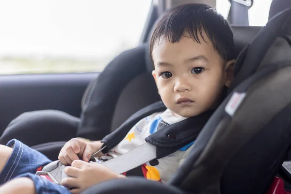 Adorabile Ragazzo Asiatico Età Bambino Anno Protezione Seduto Nel Seggiolino — Foto Stock