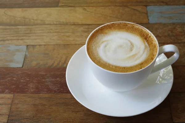 Taza Café Caliente Capuchino Latte Con Espuma Leche Espiral Agitada — Foto de Stock