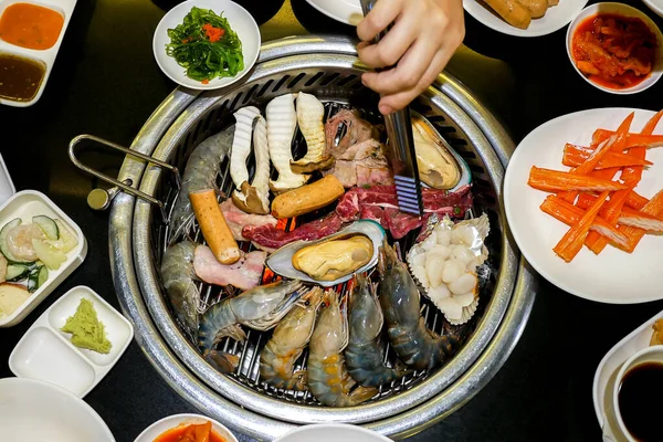 Top View Korean Style Barbecue Assorted Meat Seafood Grilling Table — Stock Photo, Image