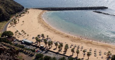 Beyaz Kum Teresitas plajı Playa de las Teresitas, Tenerife. Kanarya adaları. İspanya