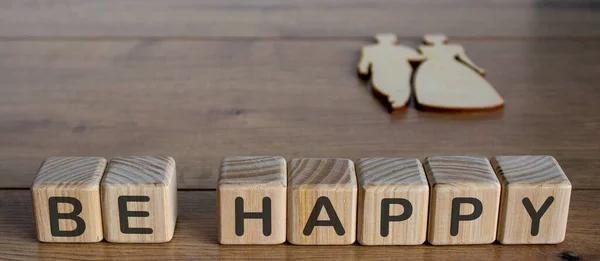 Ser Cubos Letras Felices Suelo Madera Figuras Madera Hombre Mujer — Foto de Stock