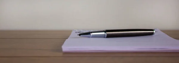 Ручка Білій Ноті Прекрасний Білий Фон Концепція Бізнесу — стокове фото