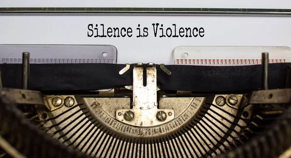 Texto Silencio Violencia Escrito Máquina Escribir Retro Concepto Hermoso Fondo —  Fotos de Stock