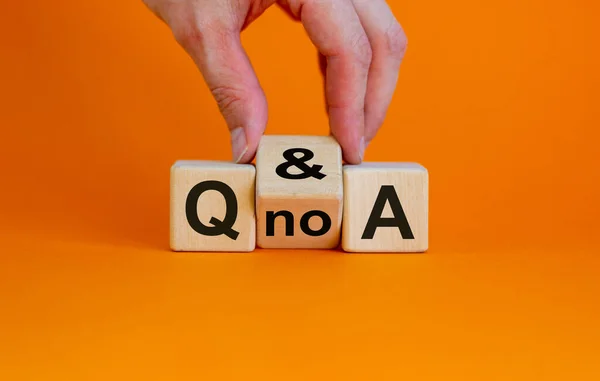 Hand Turns Cube Changes Expression Questions Answers Questions Answers Beautiful — Stock Photo, Image