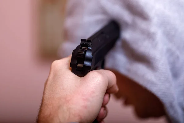 Homem Capuz Com Arma Pistola Gangster Violência Indignação Força Estupro — Fotografia de Stock
