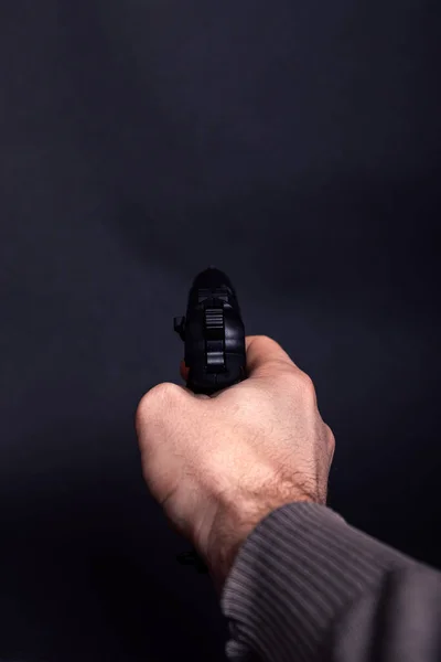 Man Hand Med Pistol Isolerad Svart Bakgrund Man Med Pistol — Stockfoto