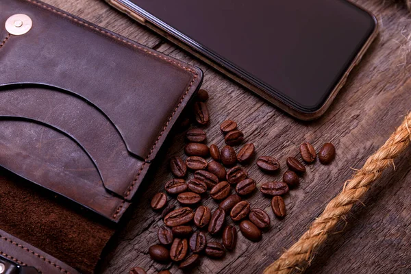 Fotografía Naturaleza Muerta Cartera Cuero Marrón Granos Café Teléfono Móvil —  Fotos de Stock