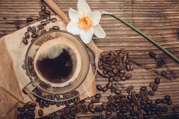 Koffiekop Koffiebonen Oude Rustieke Houten Achtergrond Bovenaanzicht Met Kopieerruimte Voor — Stockfoto