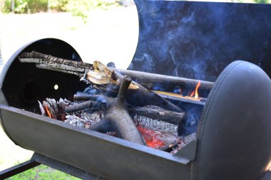 Izgarada et kızartıyoruz.