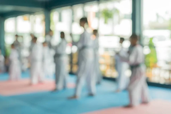 Taekwondo sınıfta öğrenme çocukların arka plan bulanıklık