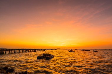 Bang phra Beach 'te siluet günbatımı, Sriracha chon buri, Tayland