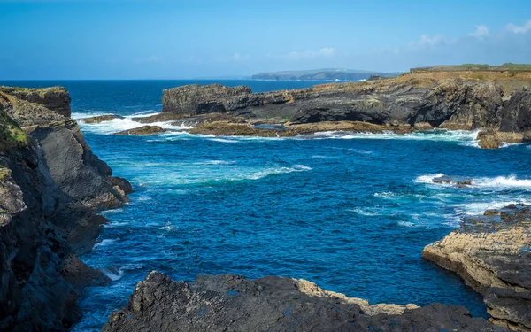 Caminando Hacia Maravilloso Paisaje Los Puentes Ross Condado Clare Irlanda —  Fotos de Stock