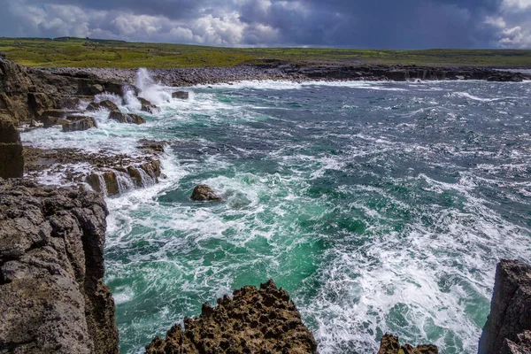 Mar Tormentoso Olas Que Estrellan Sobre Las Rocas Paisaje Piedra —  Fotos de Stock