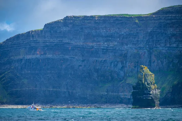 Κρουαζιέρα Στα Βράχια Του Moher Στην Κομητεία Clare Ιρλανδία — Φωτογραφία Αρχείου