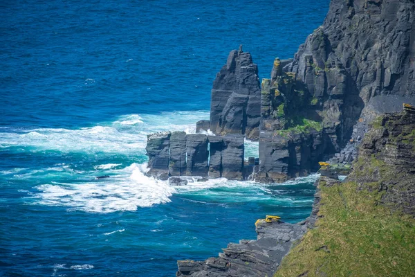 Caminhando Nas Falésias Muito Espetaculares Moher Clare Irlanda — Fotografia de Stock